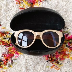 O by Oscar de La Renta Cream Sunglasses NWOT